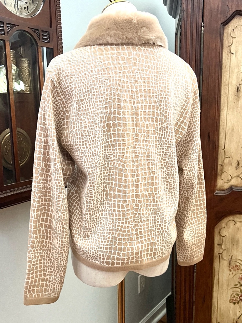 VTG Liz Claiborne LizSport Faux Fur Collar Knit Zip Jacket Made Hong Kong Size S - Picture 3 of 10